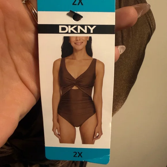 NWT DKNY Deep V-Neck Twist Front On Brown Wireless Swimsuit- Size 2X - Picture 5 of 5